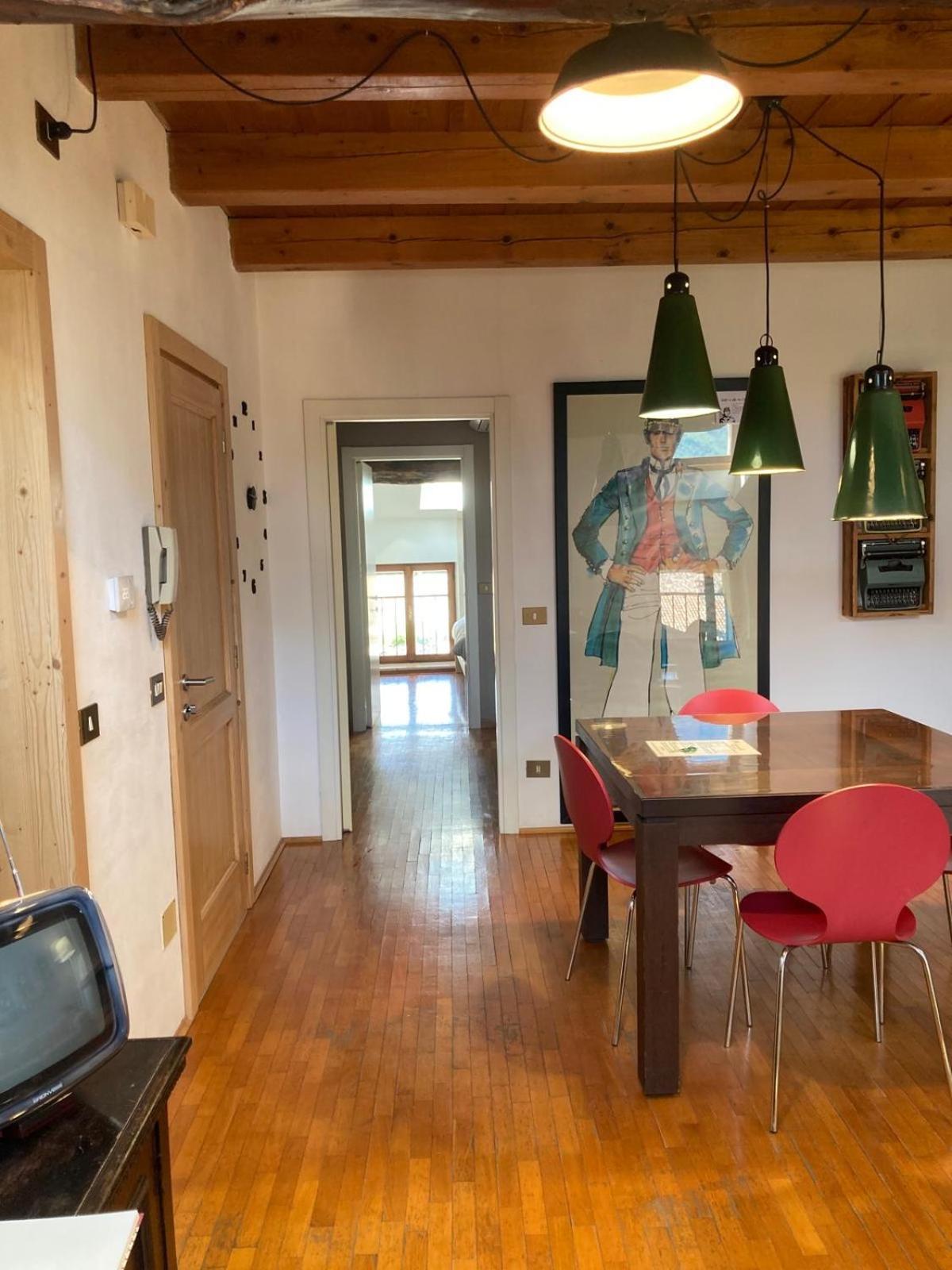 펠트레 A Casa Di Checco B&B 외부 사진
