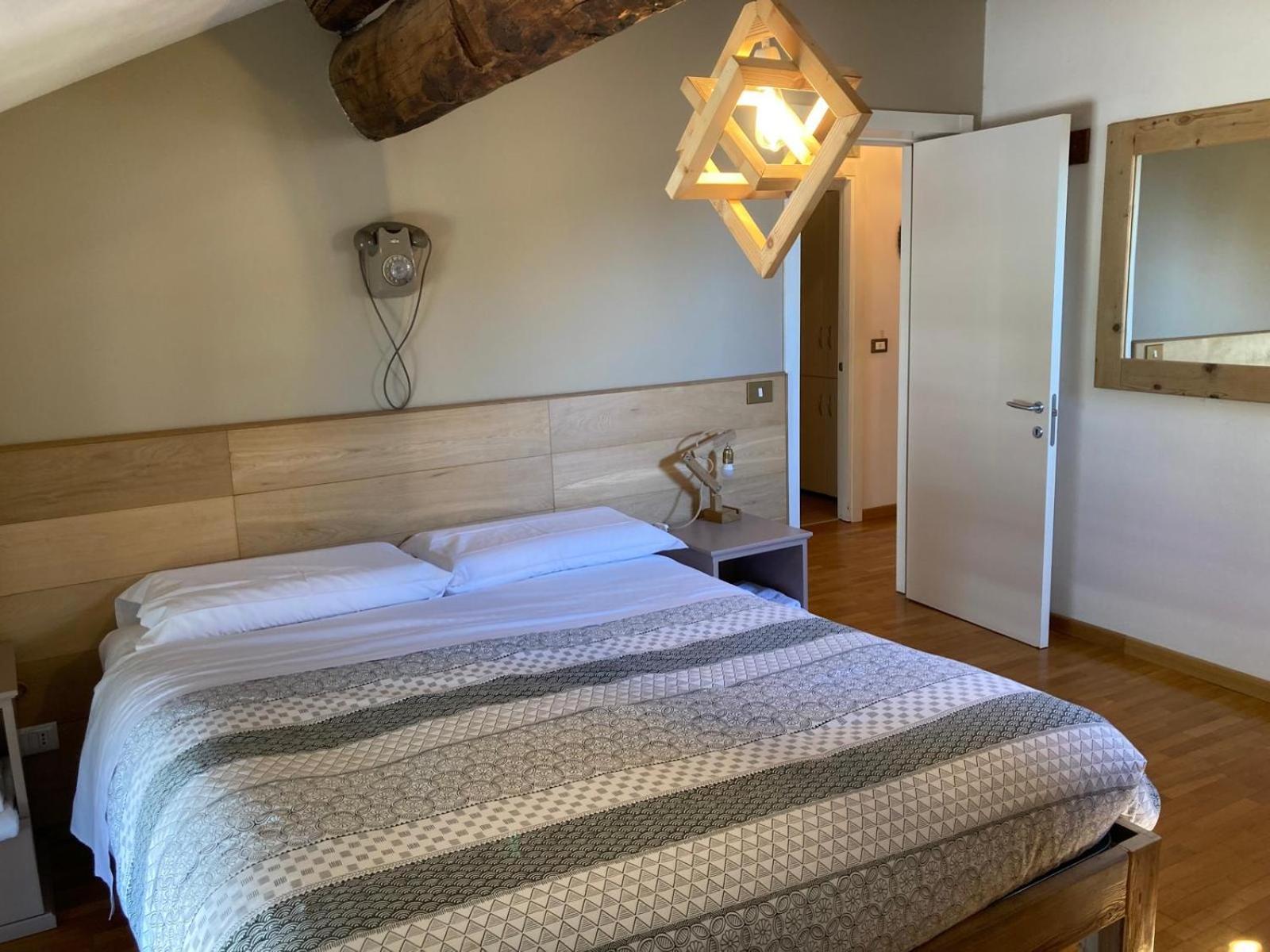 펠트레 A Casa Di Checco B&B 외부 사진